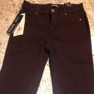 maroon skinny jeans.